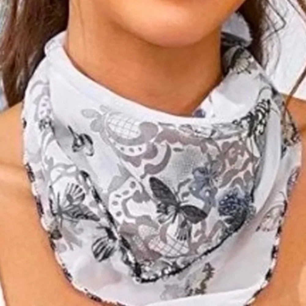 Butterfly Gorgeous Facemask & Scarf Adjustable Ear Strips 4 A Comfortable Fit